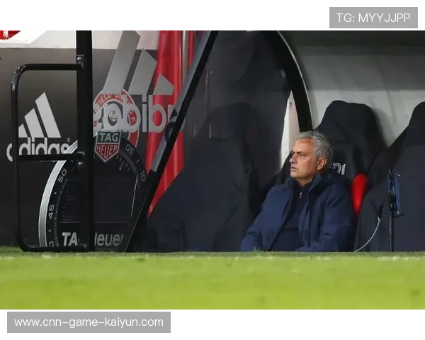 热刺反击线路清晰，库卢切夫斯基一脚弧线穿网